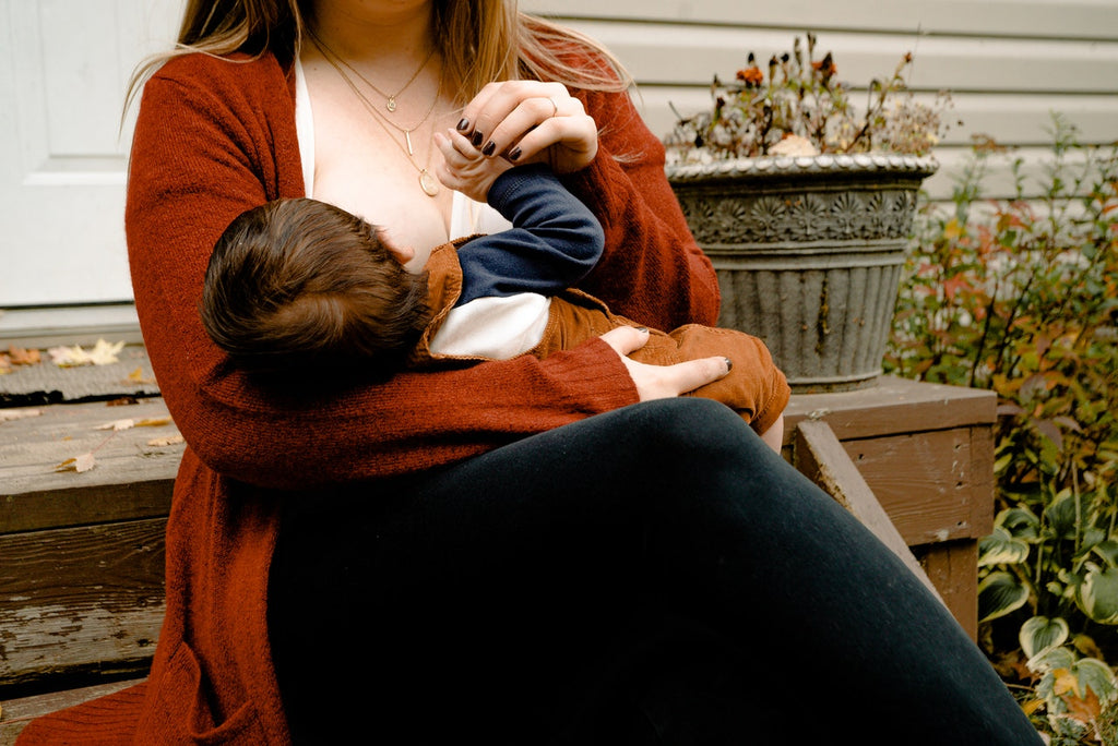 5 Easy Breastfeeding Friendly Clothes (That You Might Already Have in –  Living Textiles Co