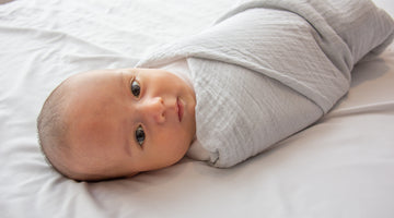 6 Reasons to Swaddle Your Newborn Baby
